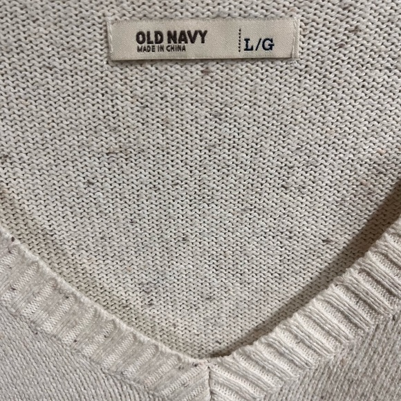 Old Navy Vintage V Neck Basic Pullover Cream Sweater Large Casual Cozy Winter - Picture 8 of 9
